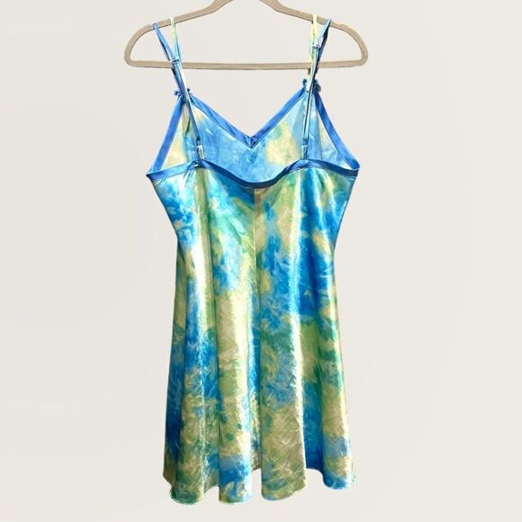 Delicates Watercolor Satin Slip - Picture 2 of 5